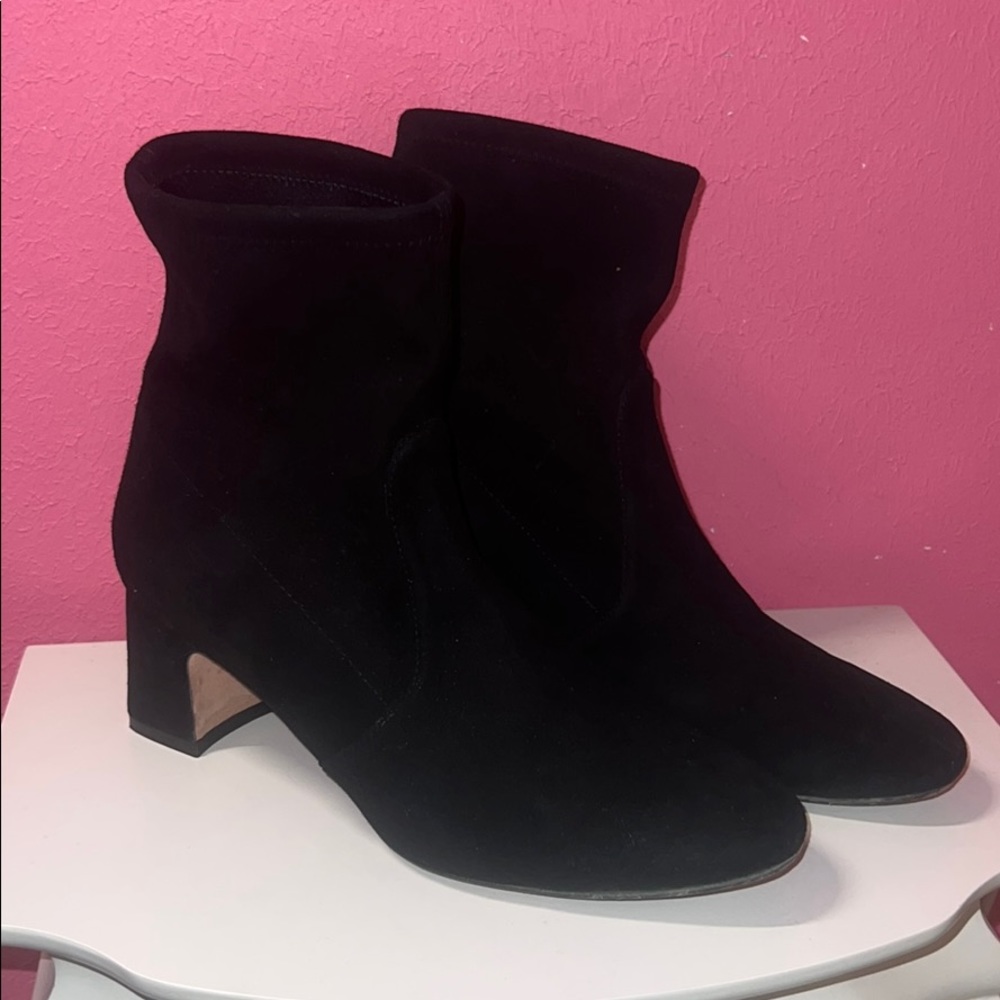 Stuart Weitzman Black Booties. Size 7 gently worn
